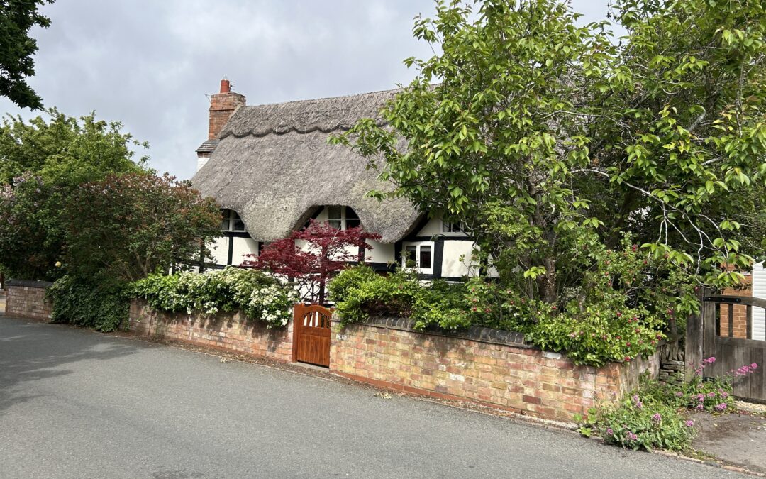 Elmley Castle, Great Comberton and Bredon Hill Walk